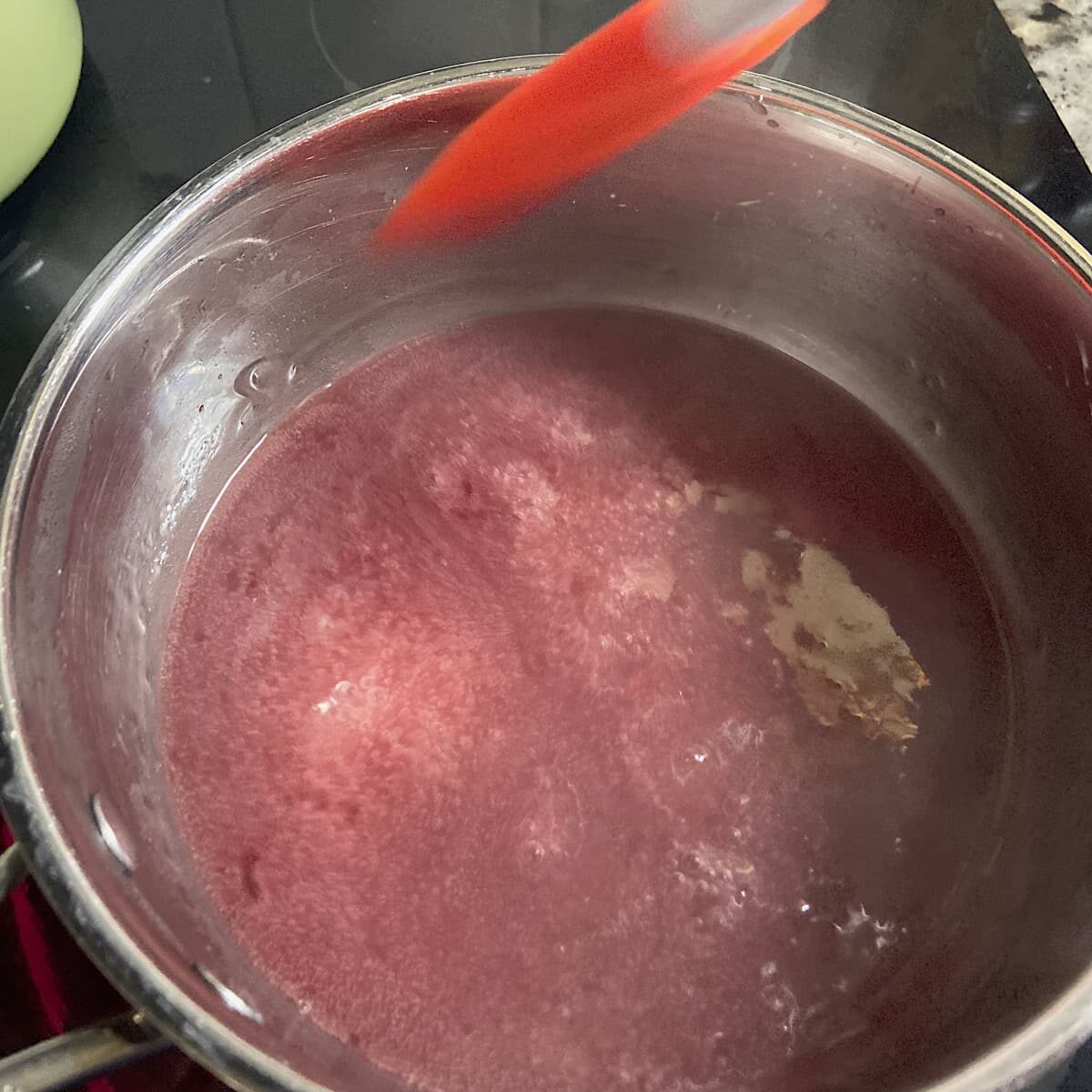 Stir cornstarch, sugar, and cherry juice until smooth and heat until thickened